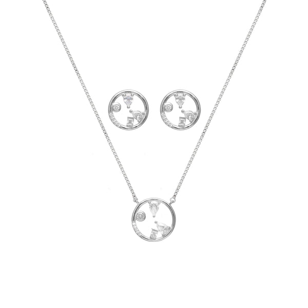 Tassya Silver Circle Pendant – Minimalist 925 silver chain with sleek circular charm, perfect for everyday modern style.