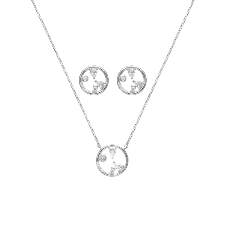 Tassya Silver Circle Pendant – Minimalist 925 silver chain with sleek circular charm, perfect for everyday modern style.