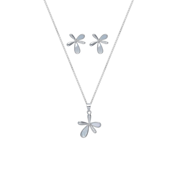Tassya Petal Breeze Pendant – Elegant 925 silver chain with floral charm top, perfect for graceful and feminine styling.