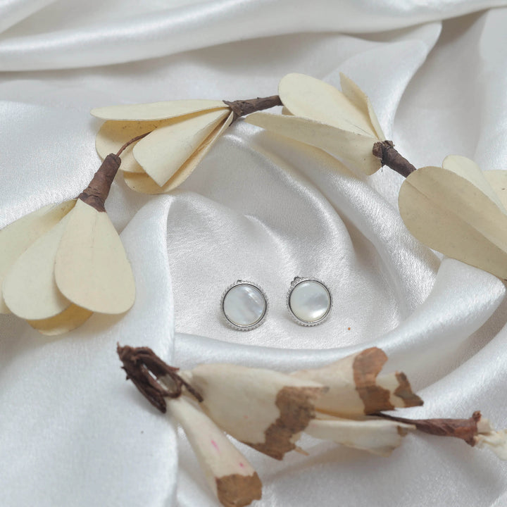 Silver Pearl Earrings - tassyasilver.com