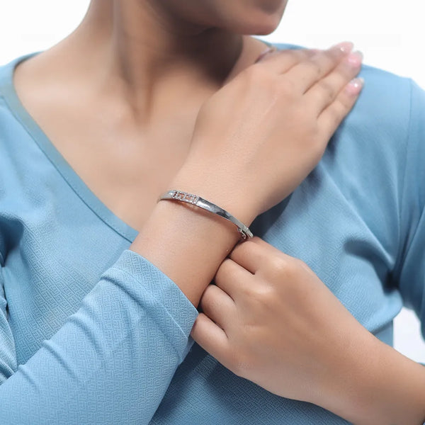 Silver Greek Key Elegance Kada