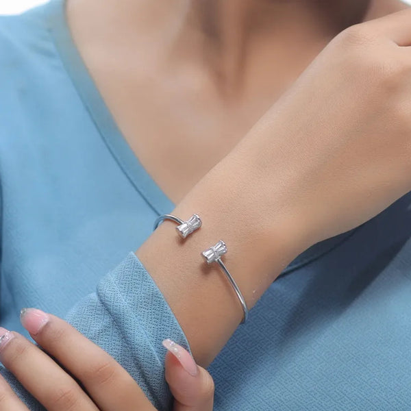 Crystal Hourglass Kada