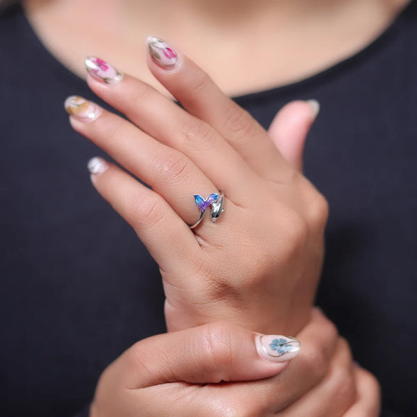 Silver Ocean Whirl Dolphin Ring