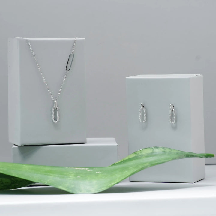 Tassya Silver Link Pendant – Stylish 925 silver chain with modern link design, perfect for everyday minimal and bold looks