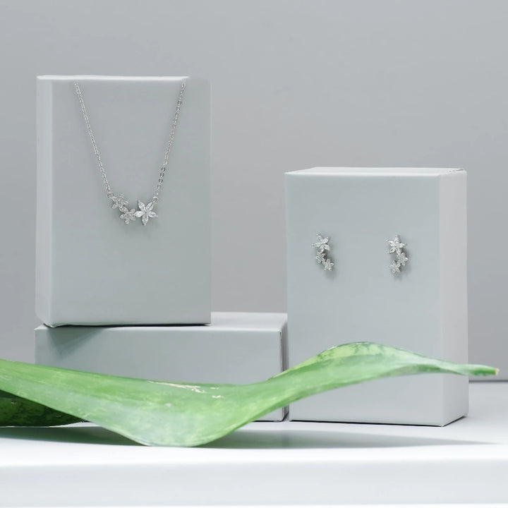 Tassya Sparkling Floral Bloom Pendant – 925 silver chain with glittering floral top, ideal for festive and elegant wear.