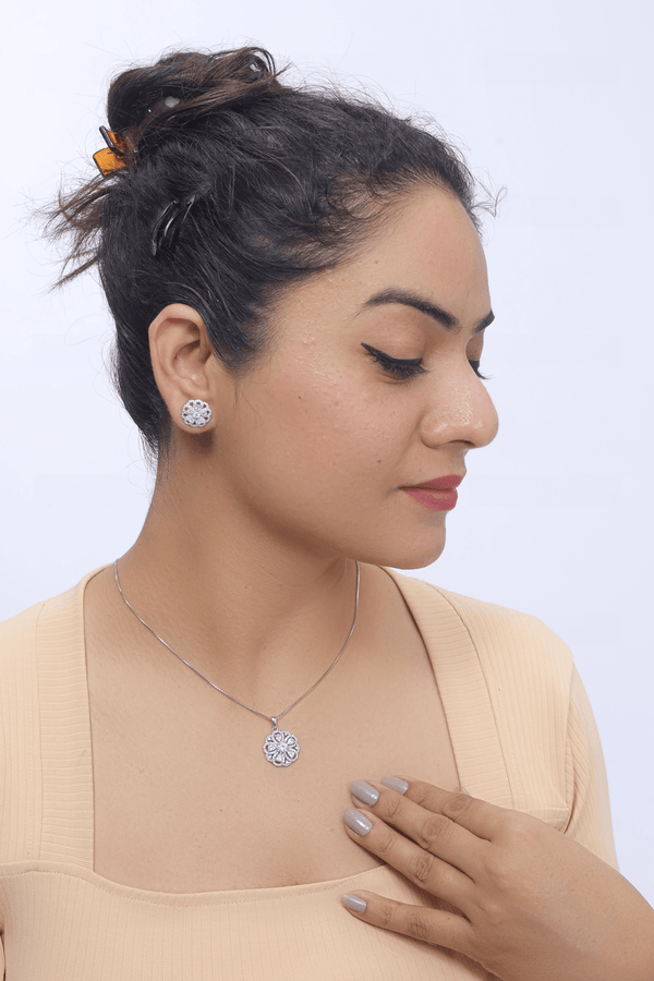 Silver Blooming Radiance chain pendant earring set - tassyasilver.com