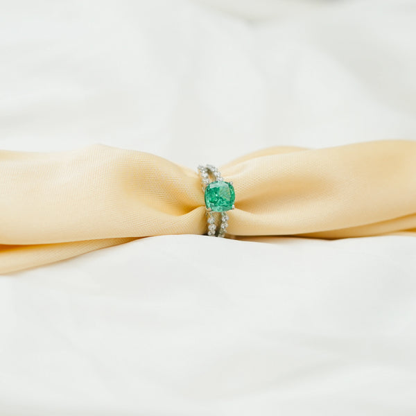 Silver Emerald Spark Ring