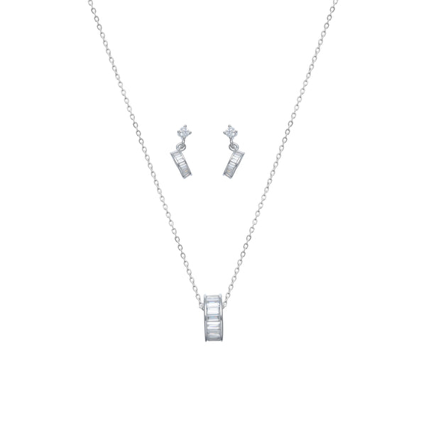 Tassya Silver Baguette Pendant – Classic 925 silver chain with baguette-cut stones, perfect for refined daily and party wear.