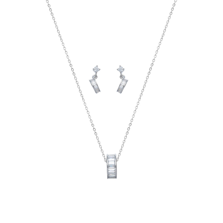 Tassya Silver Baguette Pendant – Classic 925 silver chain with baguette-cut stones, perfect for refined daily and party wear.