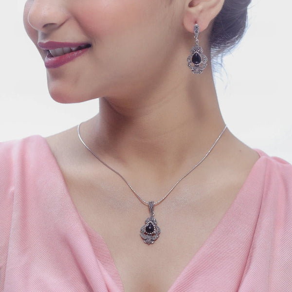 925 Sterling Silver Black Vintage Chain Pendant Top for Women - tassyasilver.com