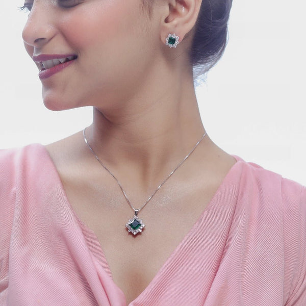 925 Sterling Silver Green Stone Chain Pendant Top for Women - tassyasilver.com