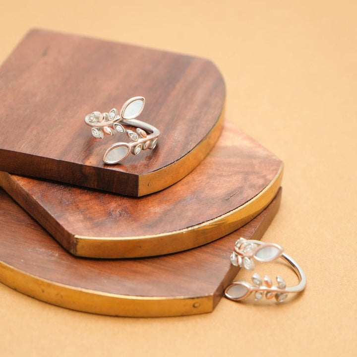 925 Sterling Silver Laurel Leaf Toe Rings for Women & Girls – Pack of 2 - tassyasilver.com