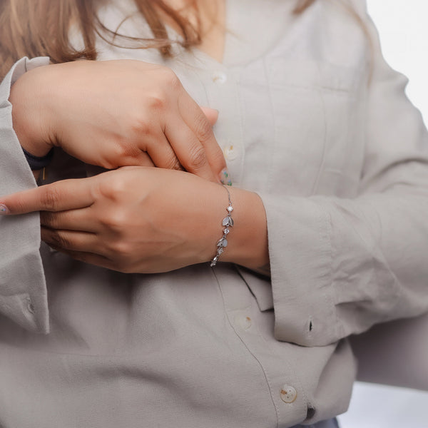 925 Sterling Silver Leafy Elegance Bracelet for Women - tassyasilver.com