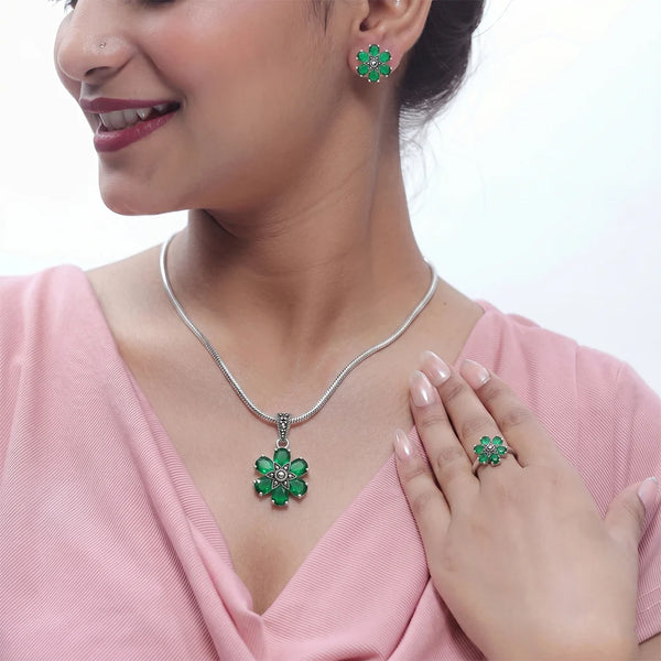 925 Silver Emerald Bloom Elegance Set