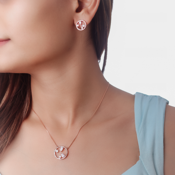 Tassya Rose Gold Circle Pendant – Elegant 925 silver chain with rose gold circle charm, ideal for chic everyday elegance