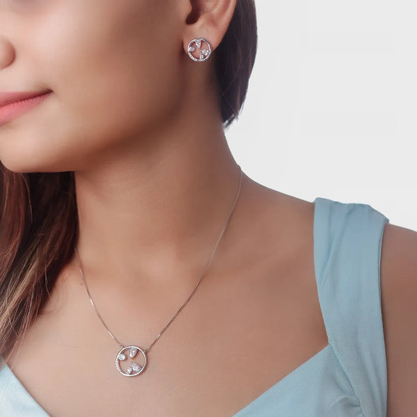 Tassya Silver Circle Pendant – Minimalist 925 silver chain with sleek circular charm, perfect for everyday modern style.