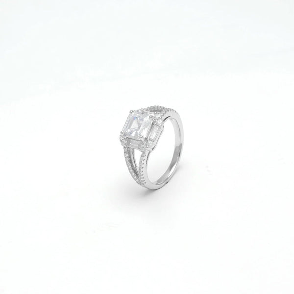 Elegant Cubic Centre Ring - tassyasilver.com