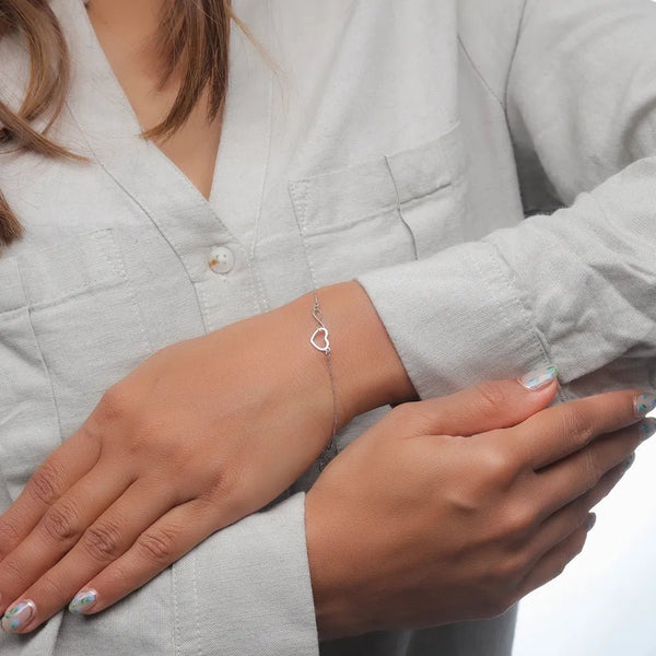 Tassya Silver Heartline Infinity Bracelet in 925 sterling silver