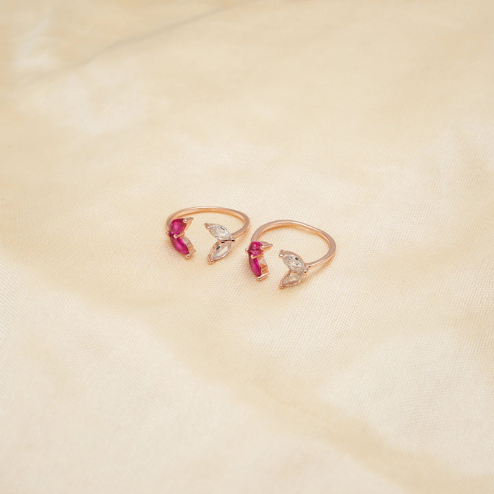 Rosegold Blush Petal Toe Ring - tassyasilver.com