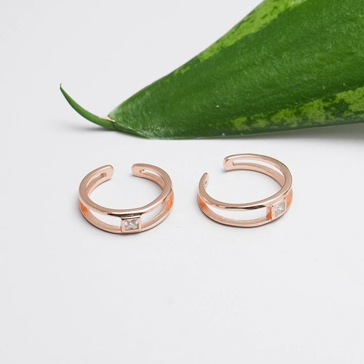 Rosegold Crystal Glow Toe Rings - tassyasilver.com