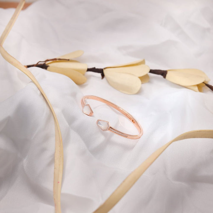 Rosegold Shimmering Diamond Radiance Kada - tassyasilver.com