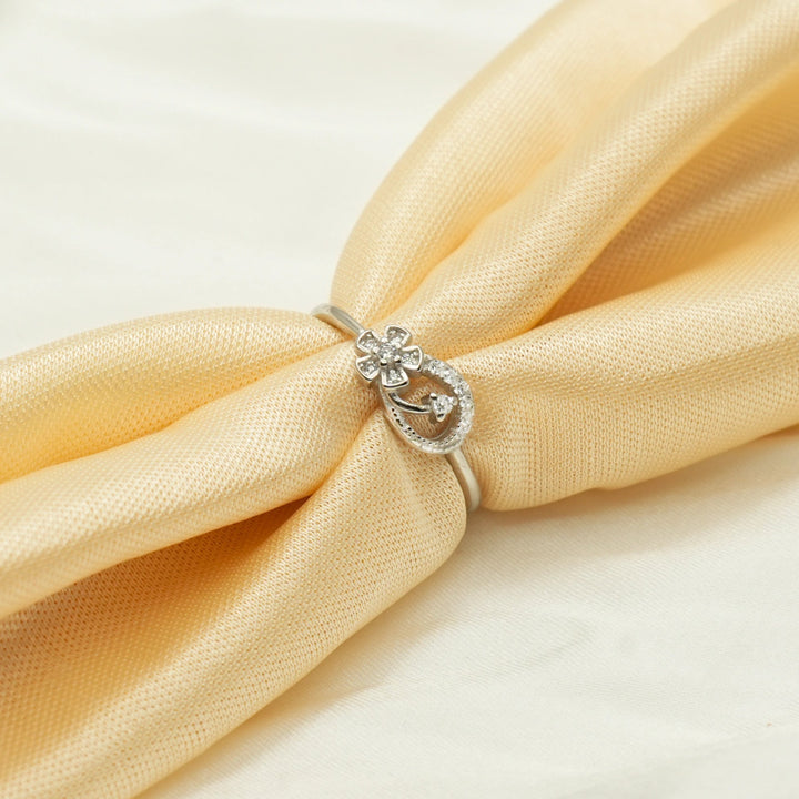 Silver Bloom Whirl Ring - tassyasilver.com