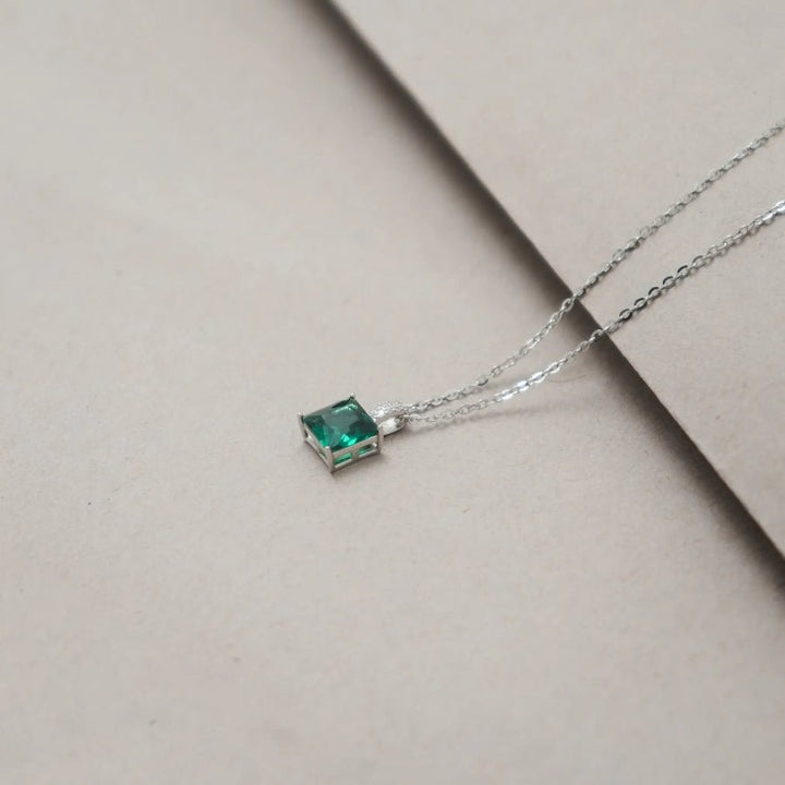 Silver Classic Emerald Solitaire Chain Pendant - tassyasilver.com