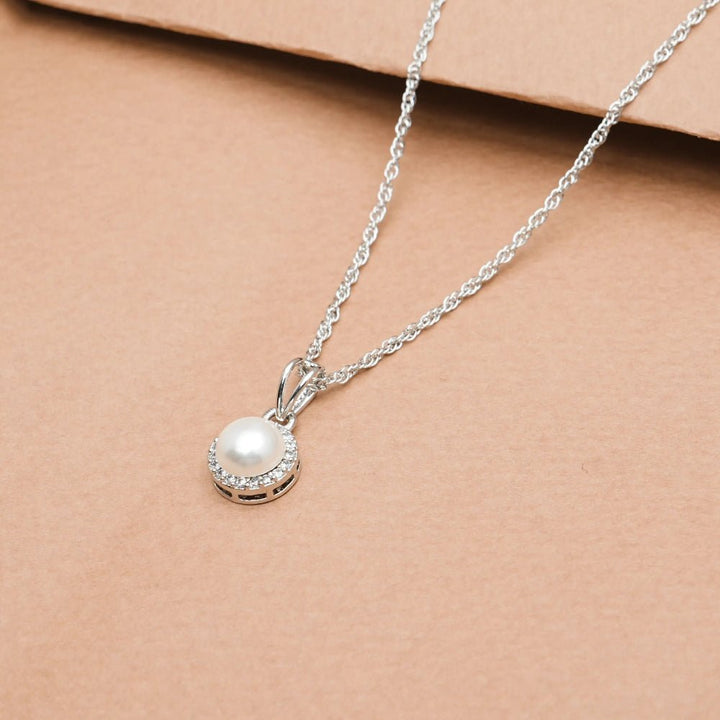 Silver Classic Pearl Halo Chain Pendant - tassyasilver.com
