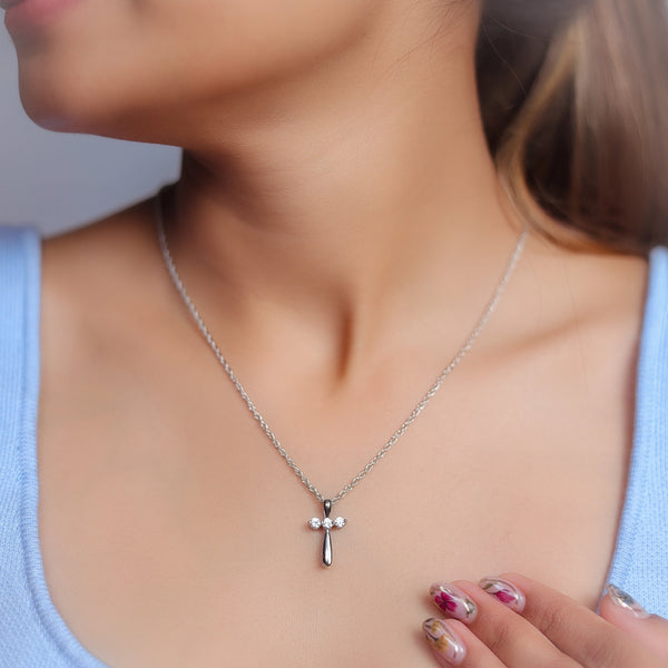 Silver Dainty Sparkle Cross Chain pendant - tassyasilver.com