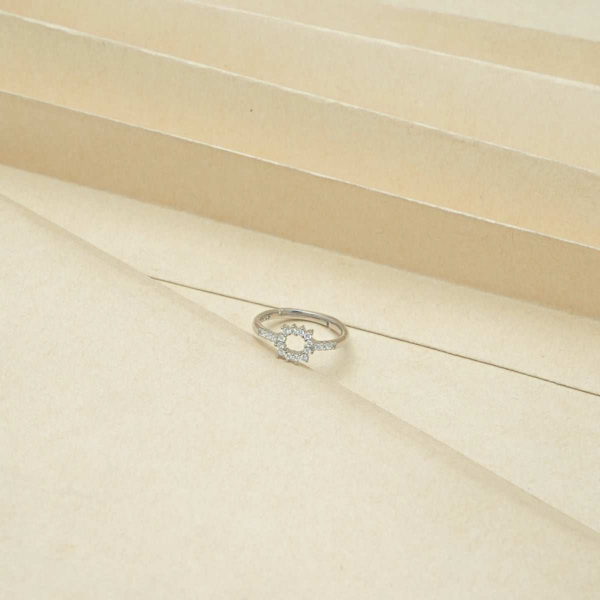 Silver Diamond Aura Ring - tassyasilver.com