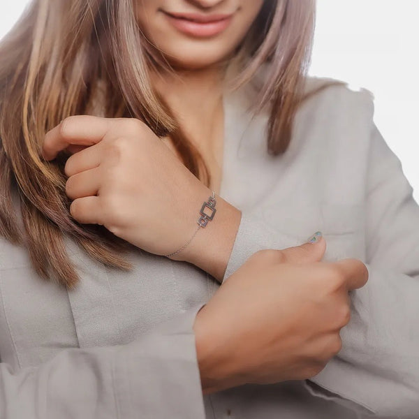 Tassya Silver Geolink Bracelet in 925 sterling silver.
