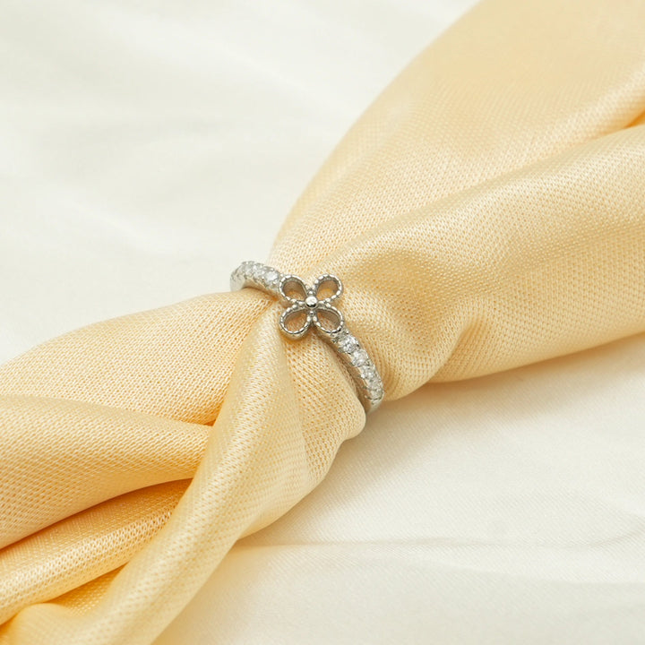 Silver Petal Whirl Ring - tassyasilver.com
