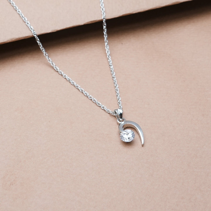 Silver Radiance Curve Chain Pendant - tassyasilver.com
