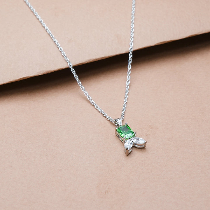 Silver Radiant Green Chain Pendant - tassyasilver.com