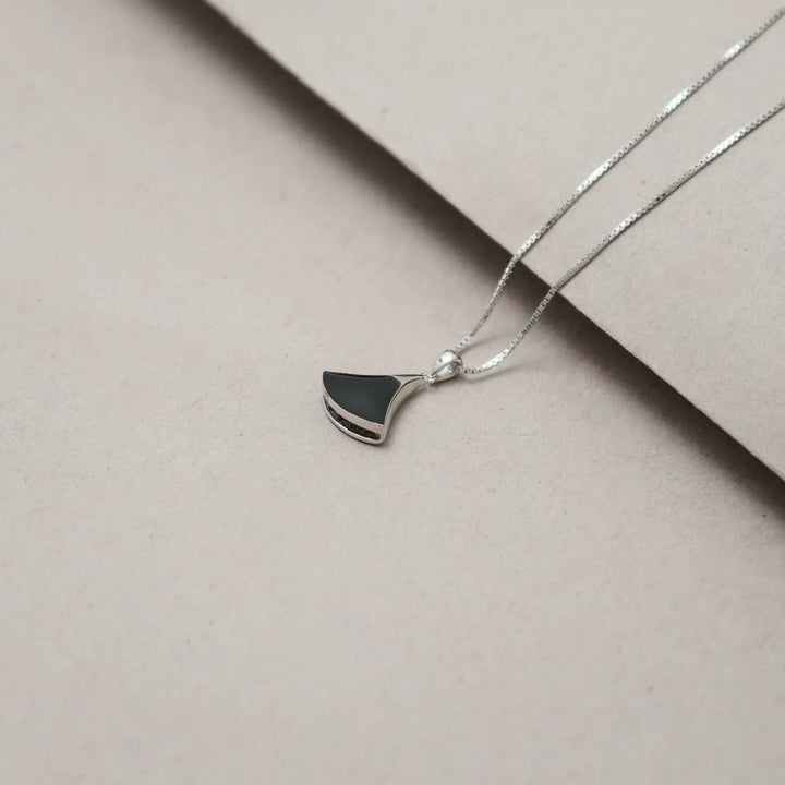 Silver Sleek Fan Drop Chain Pendant - tassyasilver.com