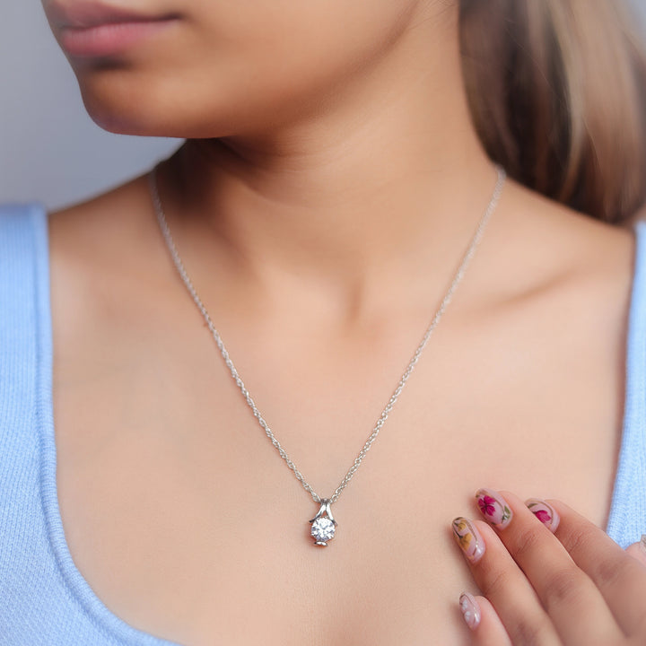 Tassya Silver Solitaire Teardrop Chain Pendant in 925 sterling silver.