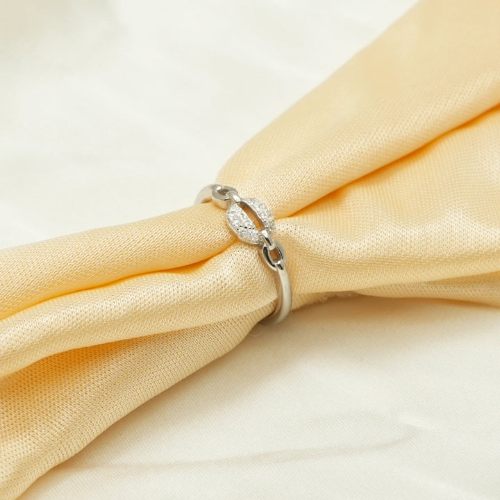 Silver Spark Link Ring - tassyasilver.com