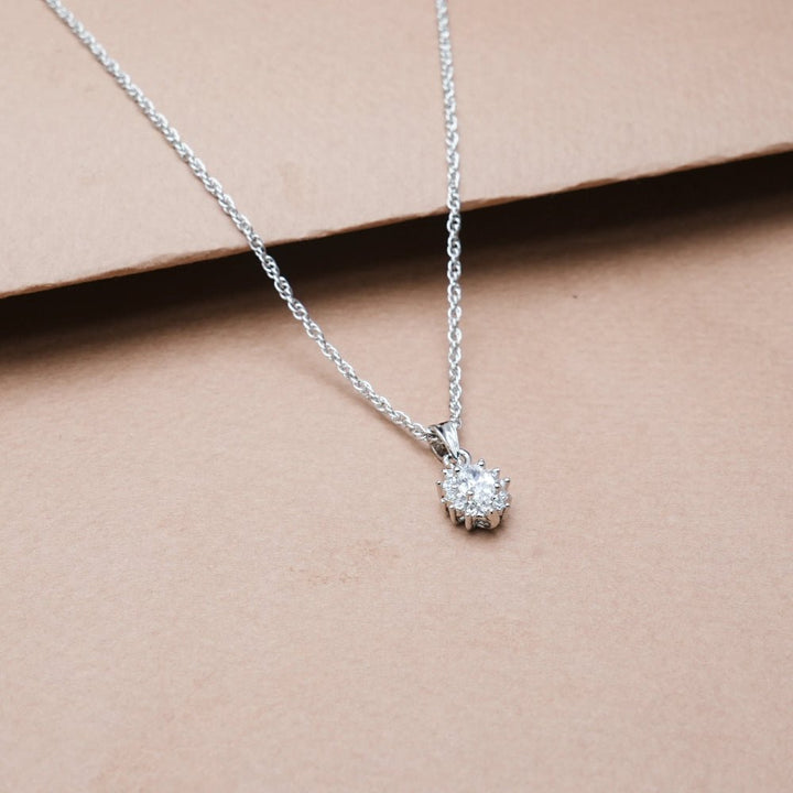 Silver Sparkle Halo Chain Pendant - tassyasilver.com