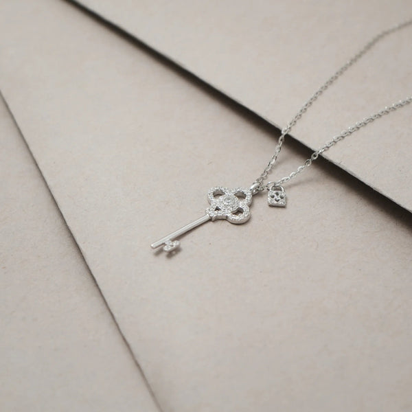 925 Silver Sparkling Key Chain Pendant