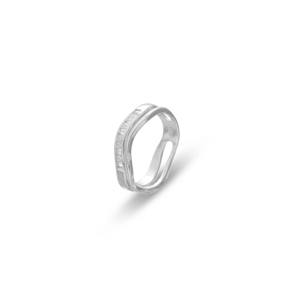 Tassya Silver Waveband Luxe Ring in 925 sterling silver.