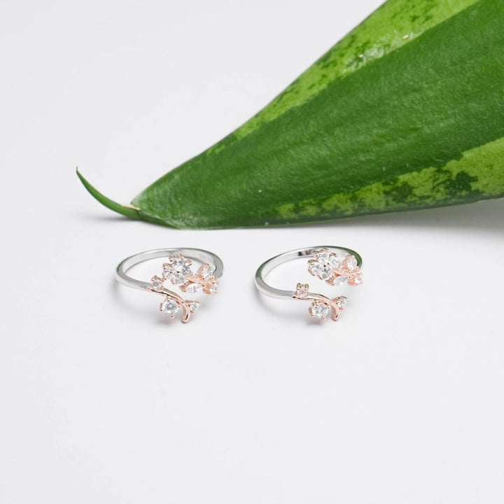 Snow Blossom Toe Rings - tassyasilver.com