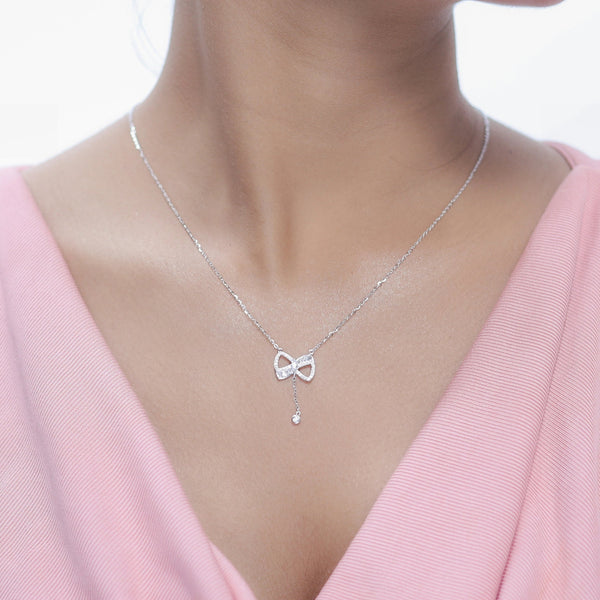 925 Silver Sparkling Bow Chain Pendant