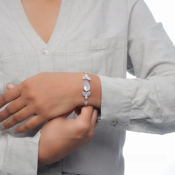 Tassya Silver Teardrop Sparkle sterling silver bracelet
